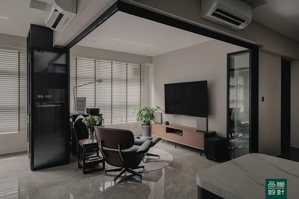 Tampines GreenRidges 4-room — interior by Noble Interior Design (3 of 42)