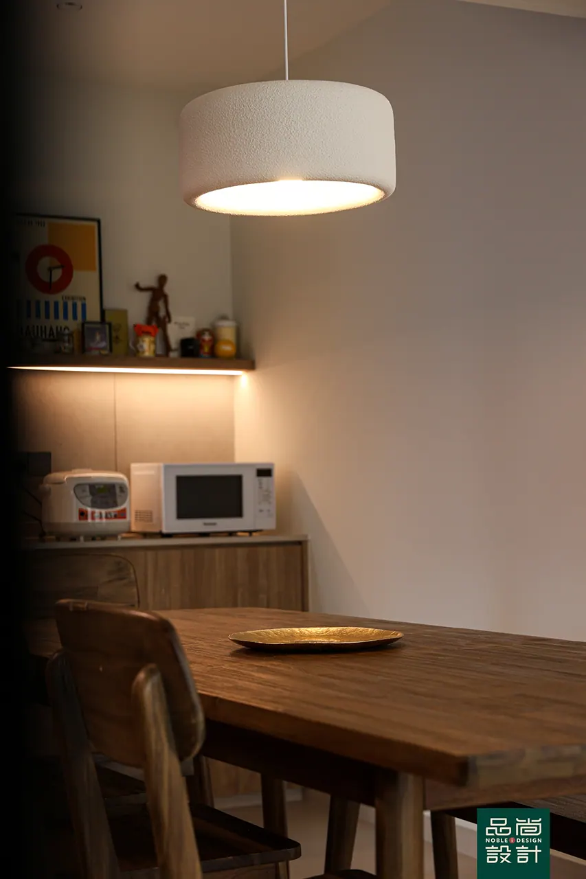 Tampines GreenVines 5-room — interior by Noble Interior Design (12 of 38)