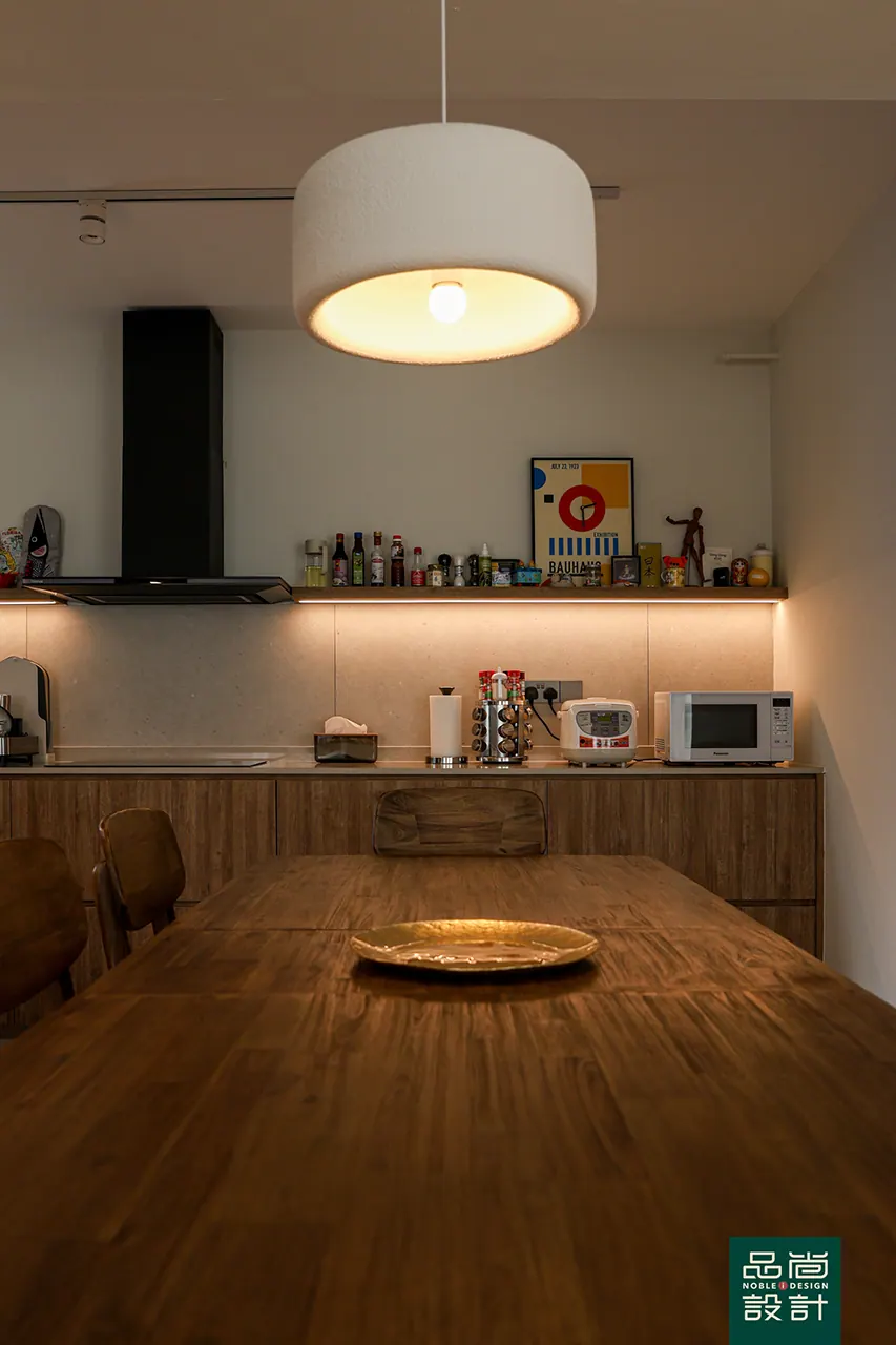 Tampines GreenVines 5-room — interior by Noble Interior Design (18 of 38)