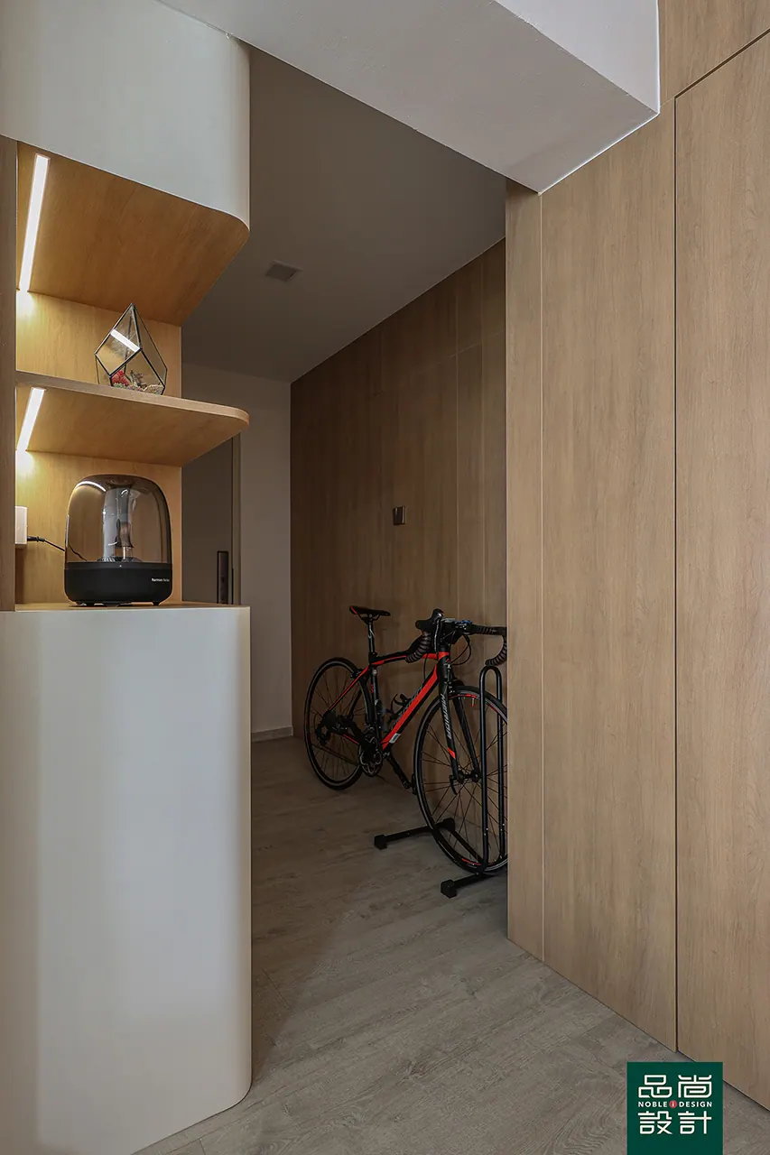 Tampines Vista 5-room — interior by Noble Interior Design (4 of 27)