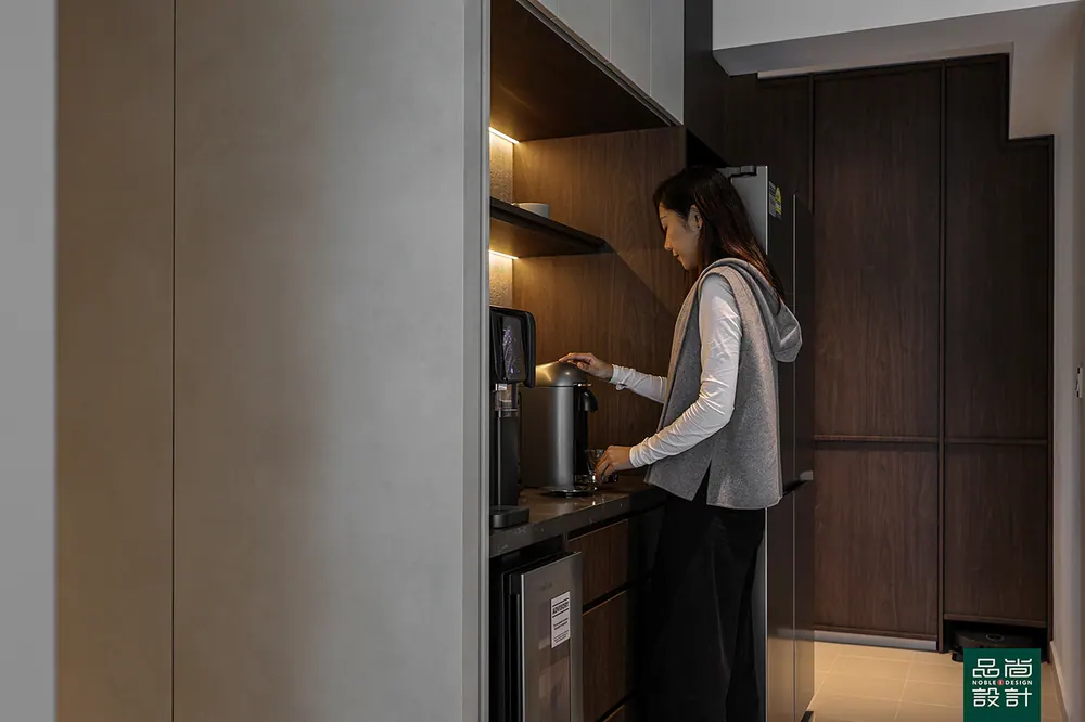 Telok Blangah Towers 4-room — interior by Noble Interior Design (12 of 44)