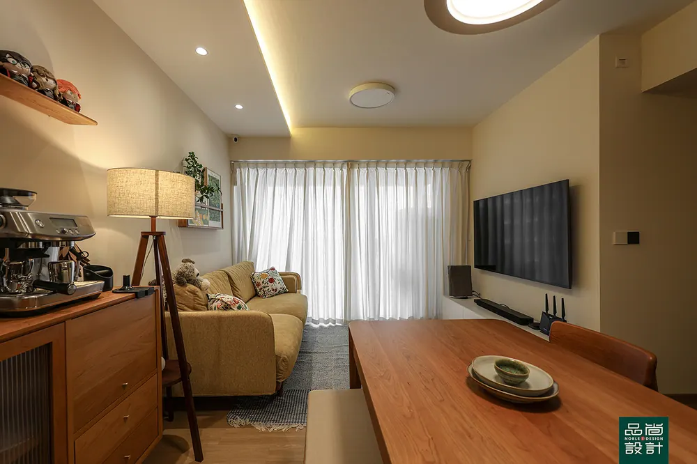 Trivelis 4-room — interior by Noble Interior Design (3 of 24)