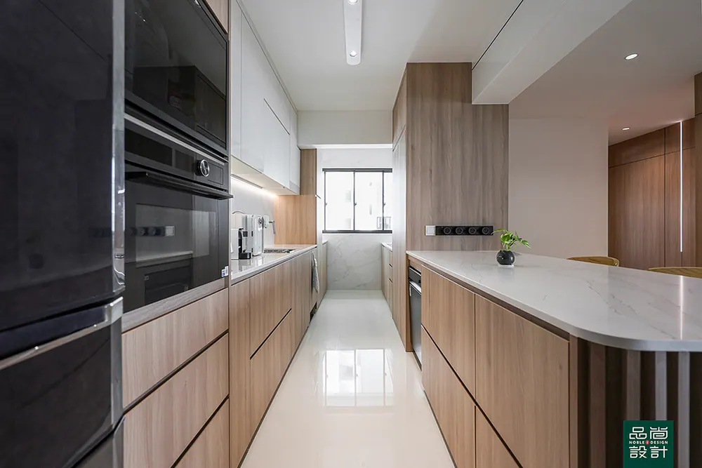 West Coast Parkview 5-room — interior by Noble Interior Design (23 of 36)