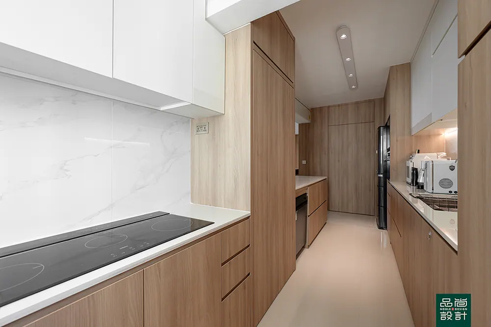 West Coast Parkview 5-room — interior by Noble Interior Design (24 of 36)