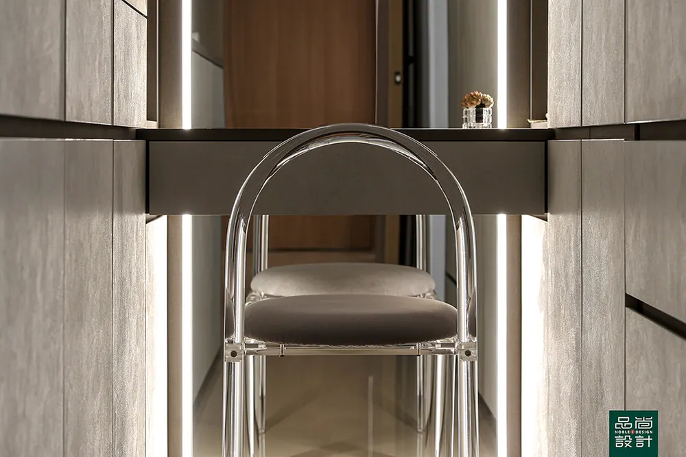 West Coast Parkview 5-room — interior by Noble Interior Design (33 of 36)