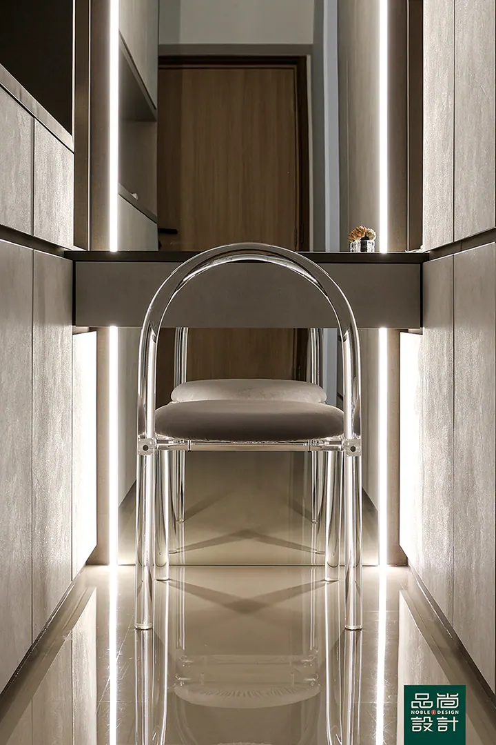 West Coast Parkview 5-room — interior by Noble Interior Design (35 of 36)
