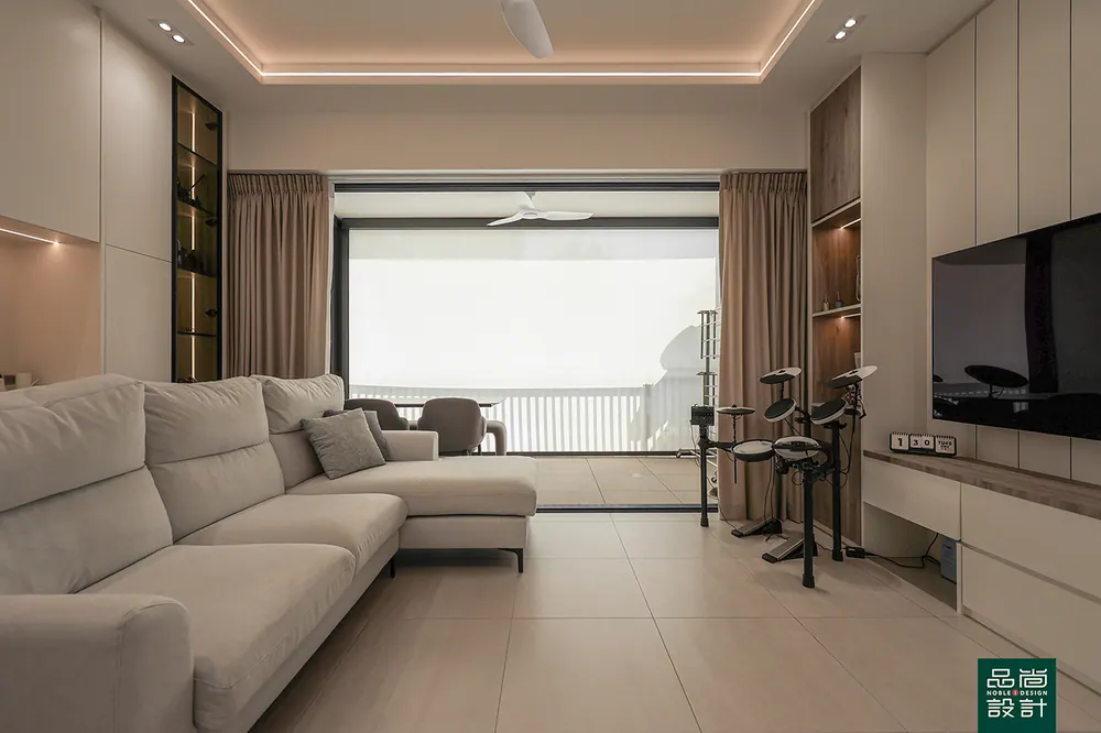Woodleigh Residences 3 Bedroom — interior by Noble Interior Design (2 of 24)