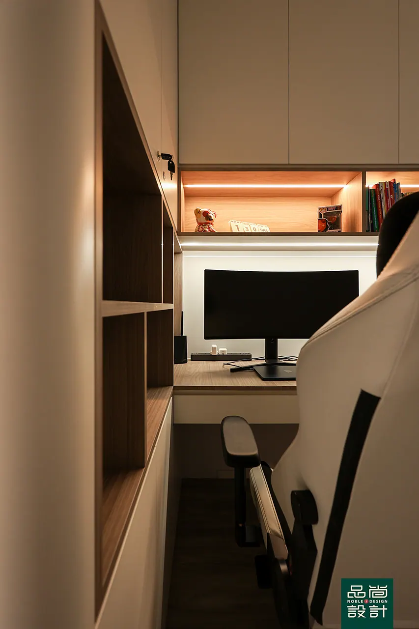 Woodleigh Residences 3 Bedroom — interior by Noble Interior Design (15 of 24)