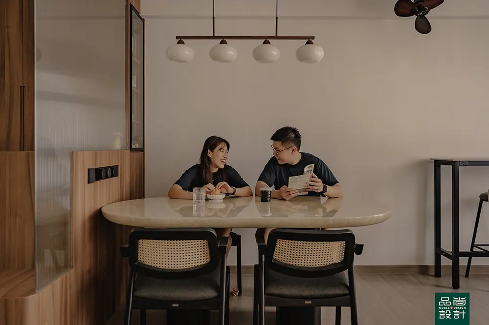 Yishun Boardwalk 4-room — interior by Noble Interior Design (4 of 27)