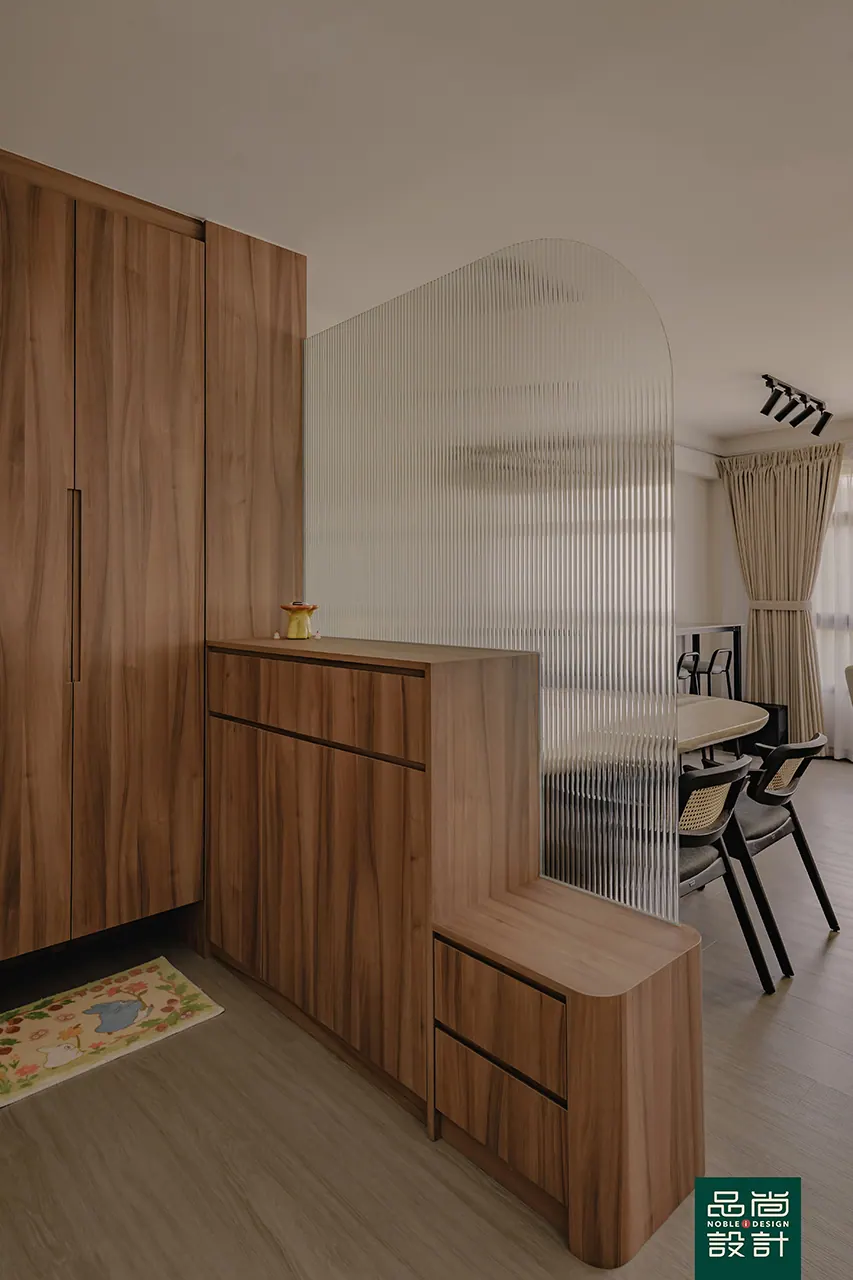 Yishun Boardwalk 4-room — interior by Noble Interior Design (7 of 27)