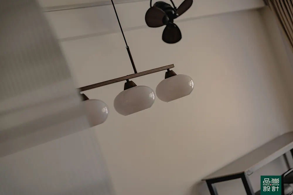 Yishun Boardwalk 4-room — interior by Noble Interior Design (10 of 27)